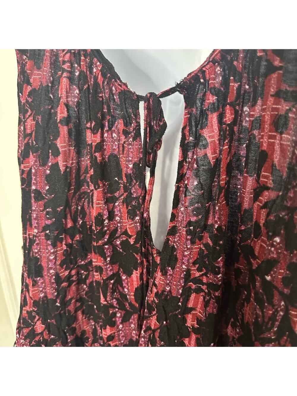 Free People Chloe Cold Shoulder Blouse in Cherry Combo - Boho Floral 3/4 Small - Picture 7 of 9